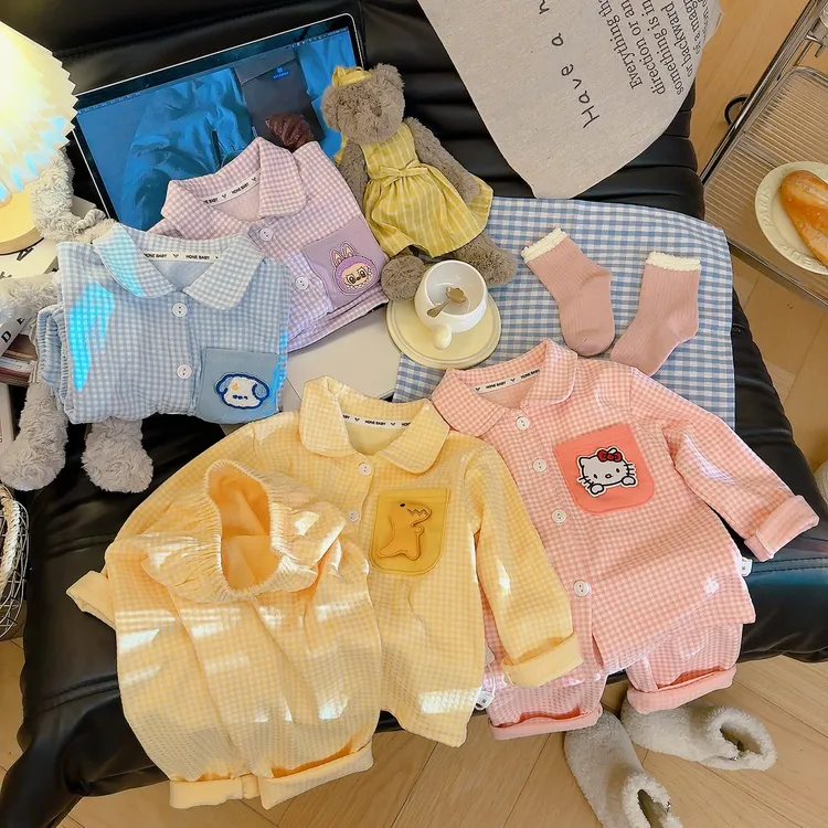 2025新款儿童家居服男女款翻领百搭睡衣 吸汗透气保暖套装