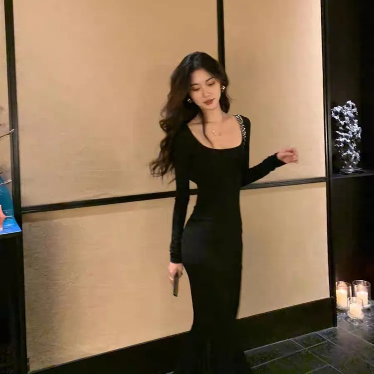 富家千金纯欲步步生莲鱼尾连衣裙秋冬法式气质收腰显瘦黑色长裙子