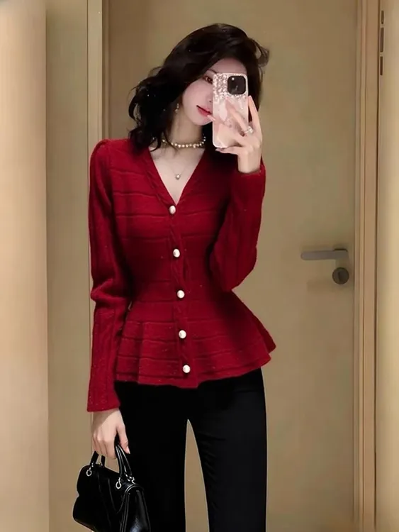 秋冬绝美巨好看上衣女独特漂亮减龄气质高端掐腰小香风红色针织衫