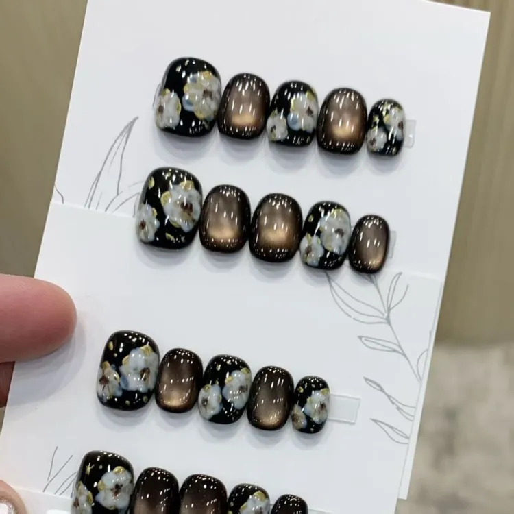 秋冬新款复古金花猫眼美甲高级穿戴美甲气质显白手纯工穿戴甲短款