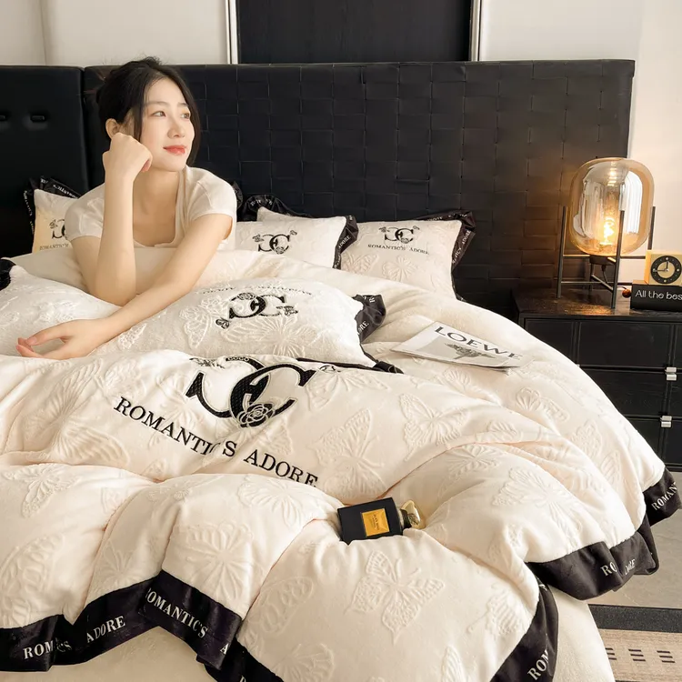 A类轻奢消光牛奶绒四件套加厚保暖被罩四件套床单床笠款三件套