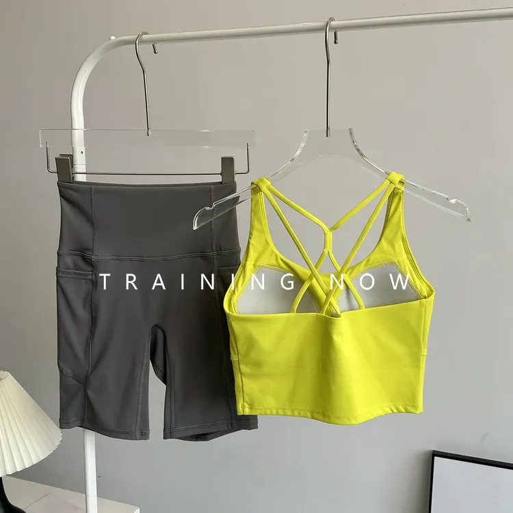 健身套装女2025夏季新款网红晨跑步速干文胸瑜伽运动五分裤两件套