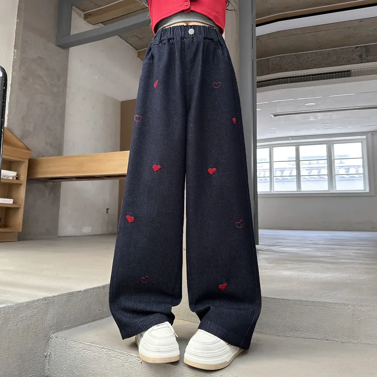 女童秋季牛仔裤春秋2025新款儿童洋气阔腿裤爱心刺绣女孩秋装裤子