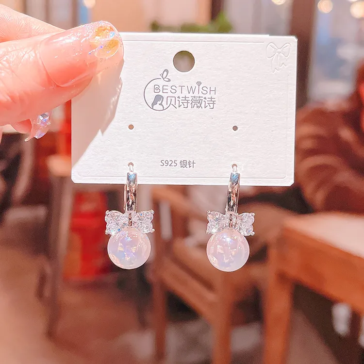 锆石蝴蝶结耳扣2023年新款潮人鱼姬珍珠耳饰小众设计感高级耳环女