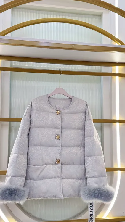 青花瓷羽绒服女款大版时尚简约大气新中式国风羽绒服