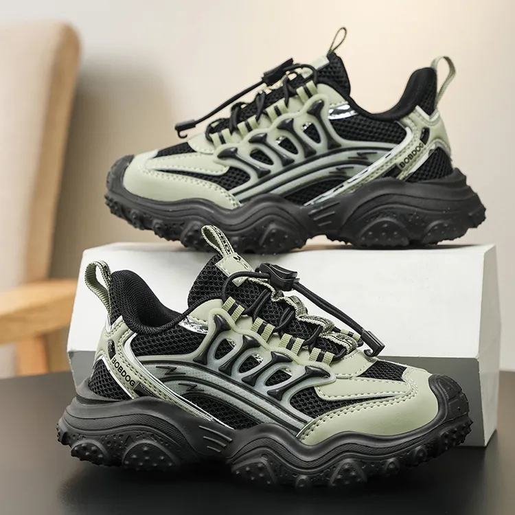 巴布豆童鞋男童运动鞋2025春秋新款中大童皮面防水儿童跑步鞋子潮