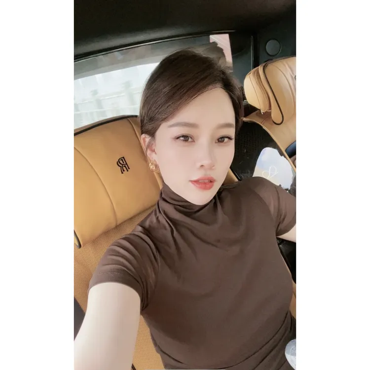 《美颜纱》秋季小高领T恤衫8057纯色上衣螺纹百搭短袖半袖洋气显瘦
