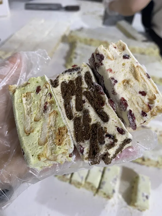 纯三种口味雪花酥追剧解馋美味零食