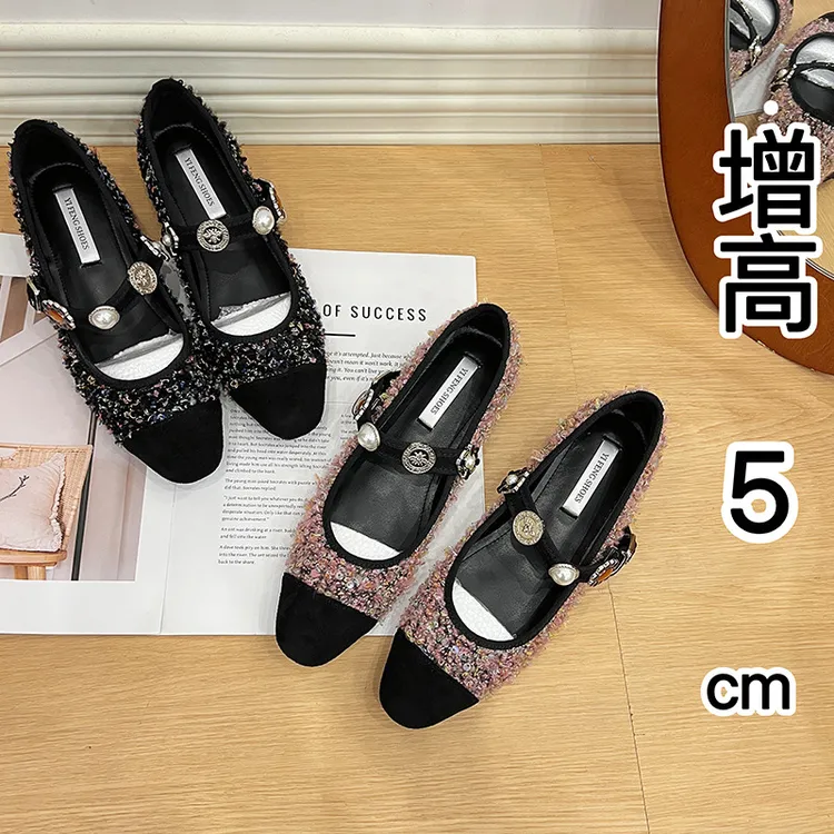 Assistant【内增高5公分】法式金属徽章一字扣带玛圆头内增高平底鞋