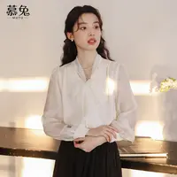 【嘉人有约】TU15990法式轻熟V领蝴蝶结系带衬衫ins设计感小众上衣