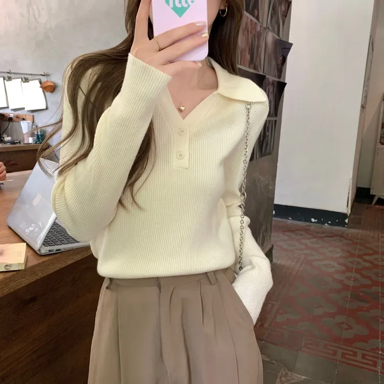 针织衫女秋季新款polo领纽扣洋气打底长袖内搭短款毛衣漂亮上衣