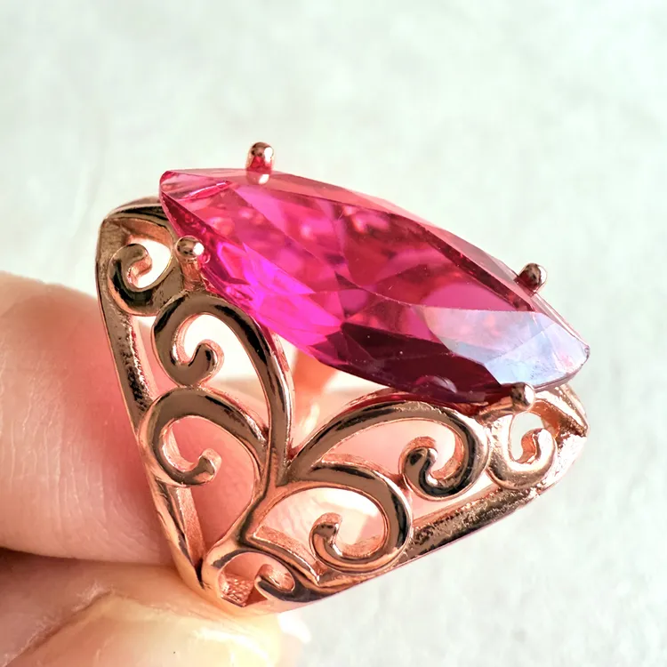 纯铜仿水晶戒指 新款时尚قىزىل ياقۇت ئۈزۈك 