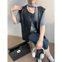 妮妮家117秋季新款韩版休闲圆领单排扣配丝巾皮马甲上衣