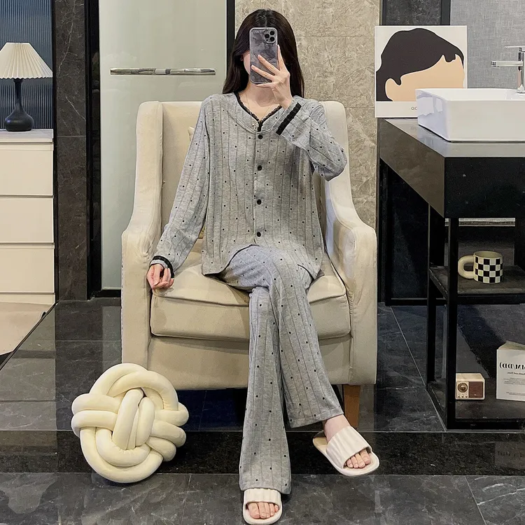 灰色波点睡衣女生新款春秋季加厚保暖羊绒长袖开衫秋冬舒适家居服