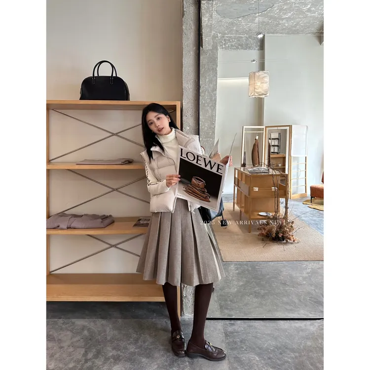 REALNEEI 许怡【维也纳百利】高智感羊毛立体褶皱A字百褶半身裙女