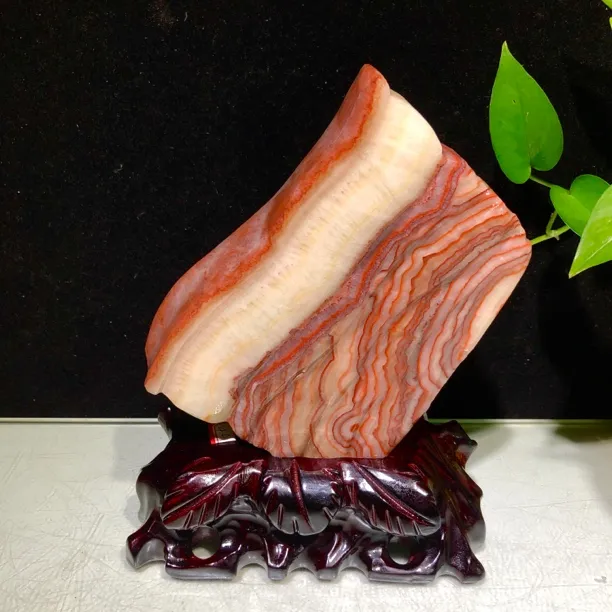一帆风顺天然猪肉石创意雕刻家居装饰品含座规格17-4-23厘米
