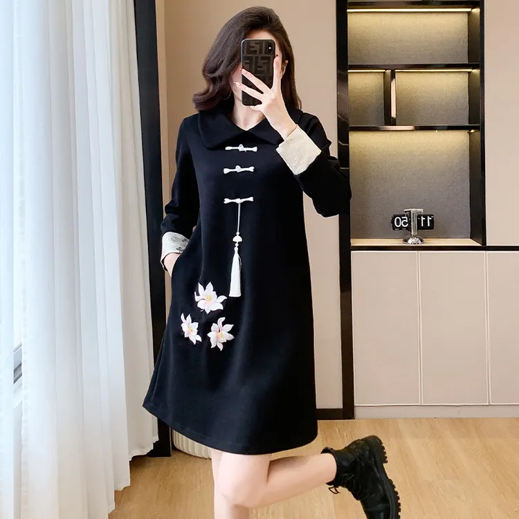 气质显瘦连衣裙2025秋季新款高端刺绣轻奢百搭洋气国风裙9592
