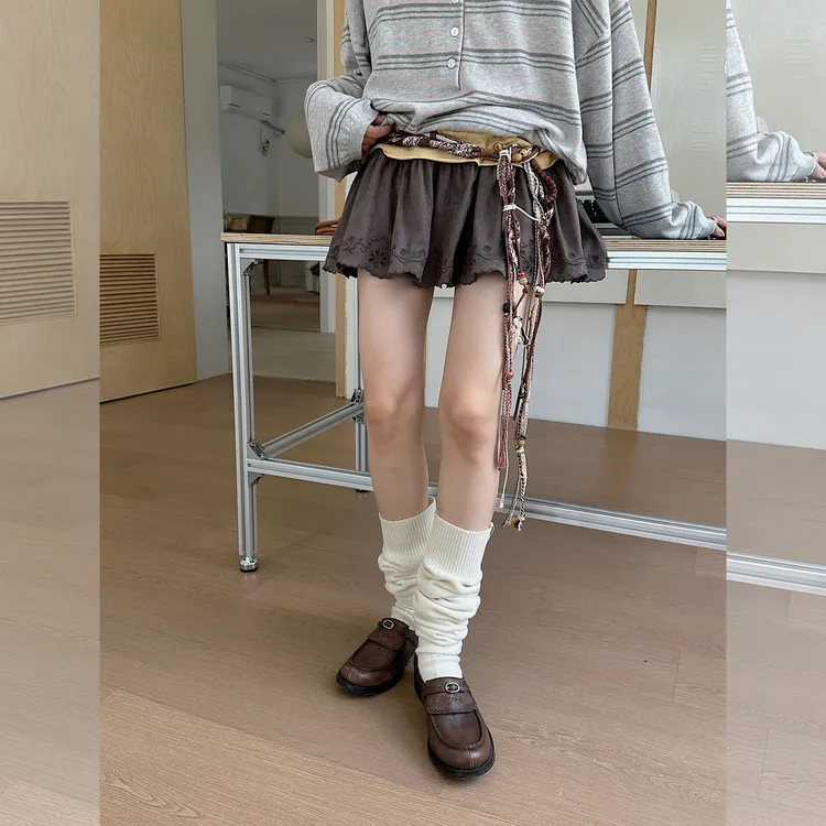 REREK设计师品牌休闲松紧腰刺绣花边短裙R25C08234183