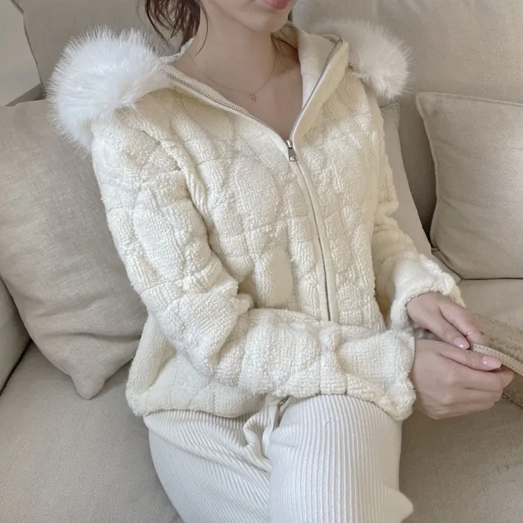 秋冬韩版菱格软糯糯针织外套女保暖大毛领连帽上衣开襟衫白色时尚