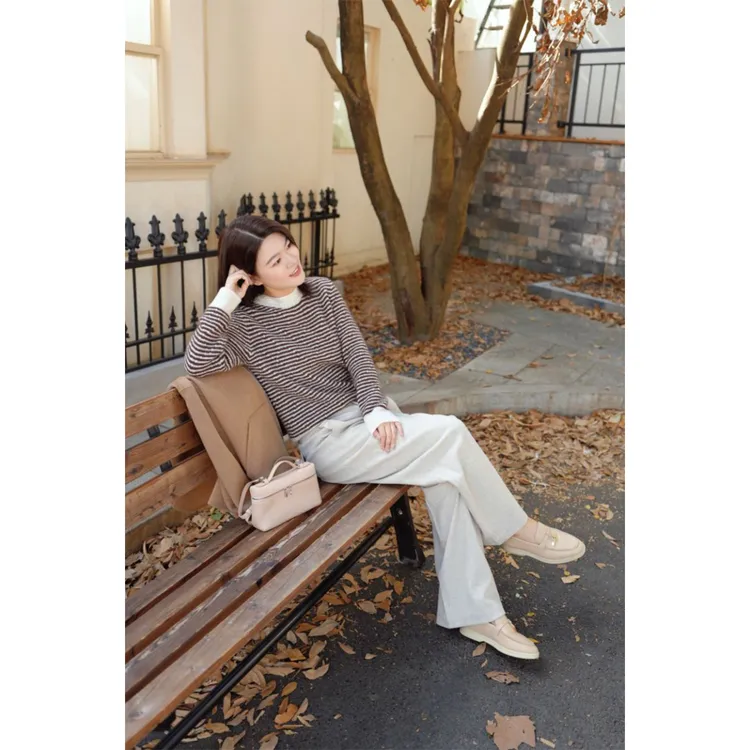 曼辰manchenh"织在清然"原厂康宝莱羊绒白厂丝打花间色条纹针织衫