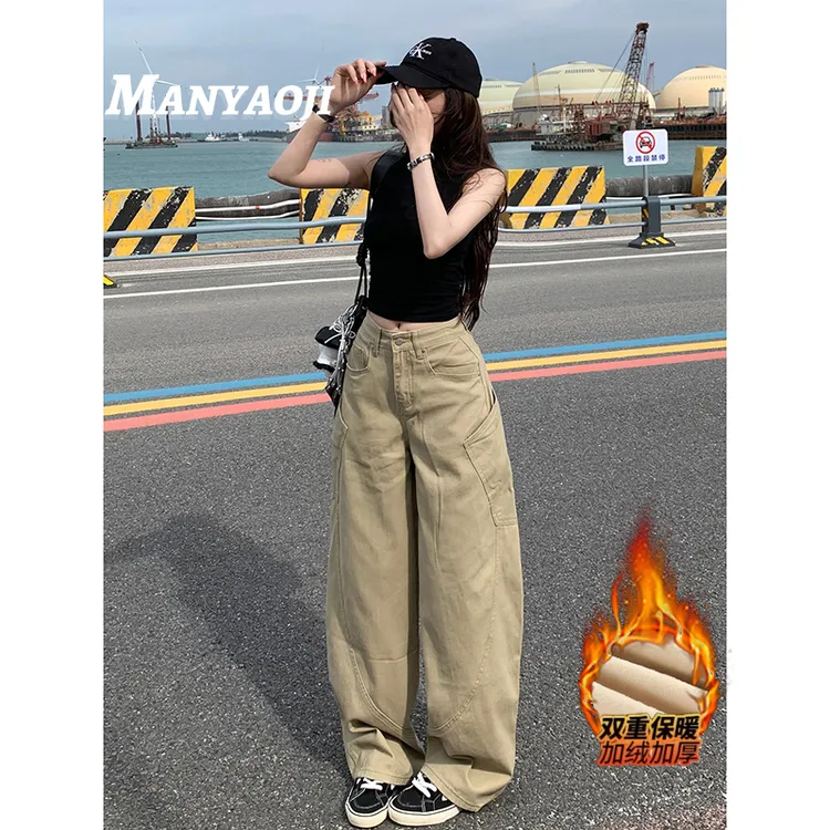 加绒卡其色大口袋宽松阔腿牛仔裤女2025年冬季新款高腰显瘦弯刀裤