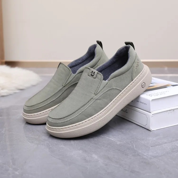 冬季新款超轻加绒加厚保暖棉鞋手缝线正品北京布鞋防滑软底爸爸鞋