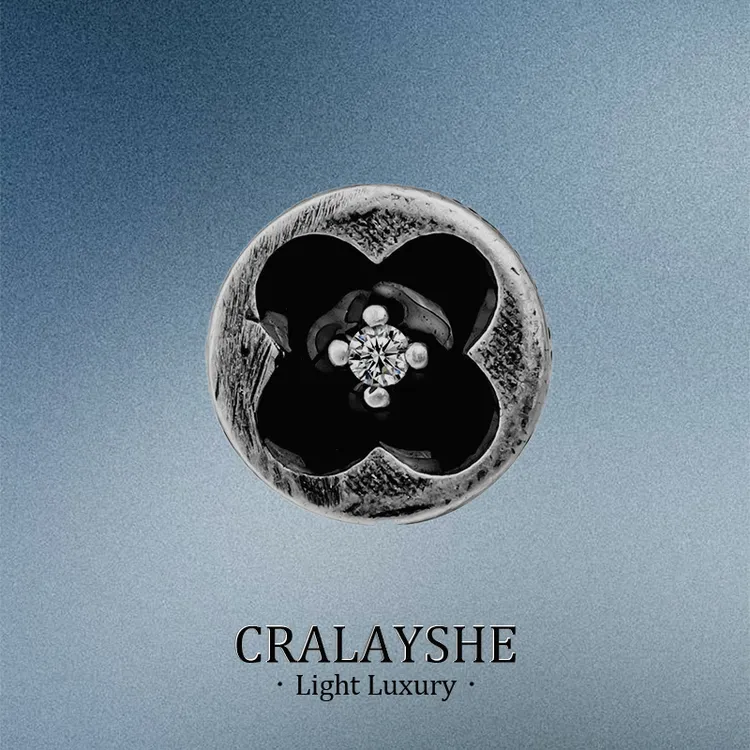 925银耳饰 雕刻四叶花耳钉男女嘻哈潮流小众百搭耳环银男士配饰品