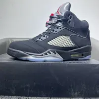 全新未使用 AIR JORDAN 42.5码 aj5黑银 原盒