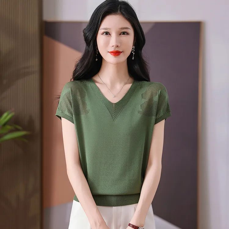 清凉夏季新款女士v领时尚百搭洋气宽松显瘦款薄款半袖纯色上衣女