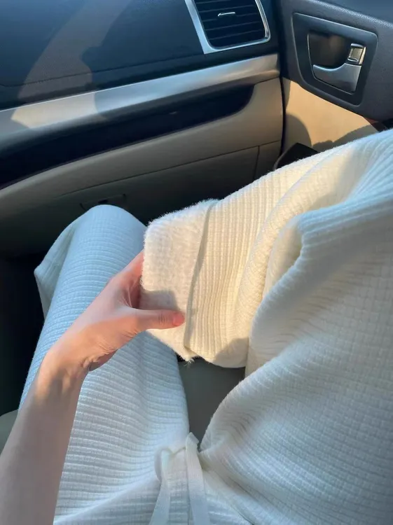 休闲针织加绒阔腿裤女秋冬新款华夫格高级感气质百搭显瘦直筒裤子