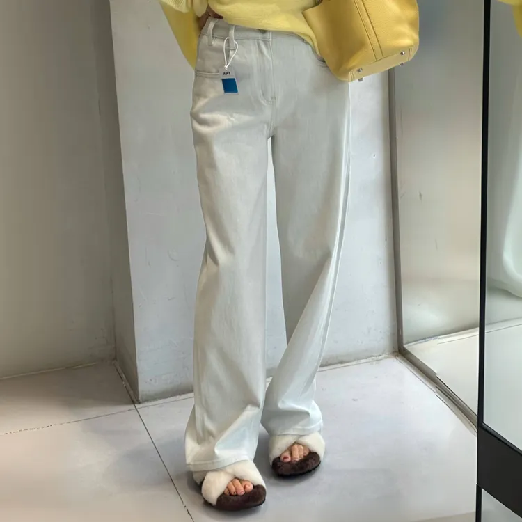 高腰窄版直筒牛仔裤