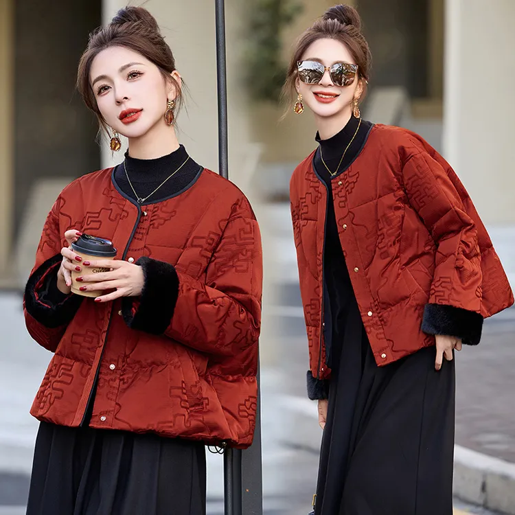 复古国风羽绒服女短款冬季2025年新中式无领提花小个子白鸭绒外套