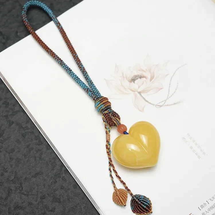 蜜蜡屁桃大爱心吊坠手把天然原矿无优化焦皮料黄白花蜜糖妖花精工