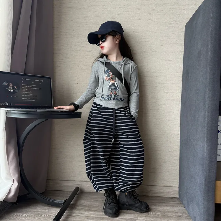 女童秋季韩版洋气连帽卫衣条纹裤两件套中大童女孩时尚束脚裤潮