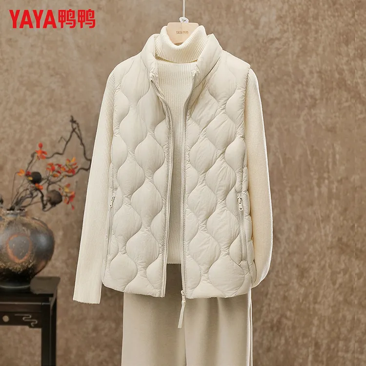 鸭鸭2025冬季立领坎肩休闲风短款马甲女款薄款女装百搭户外外套