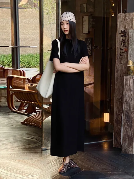 简约休闲法式夏季直筒正肩宽松显瘦连衣裙短袖正肩宽松T恤长裙