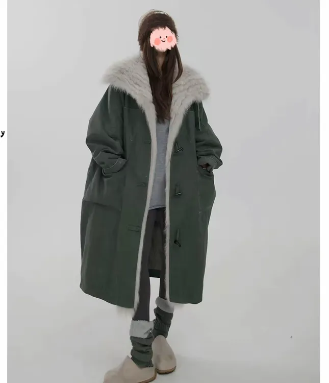 “雾凇”原创设计师款狐狸毛领皮草冬季加厚鹅绒服00167