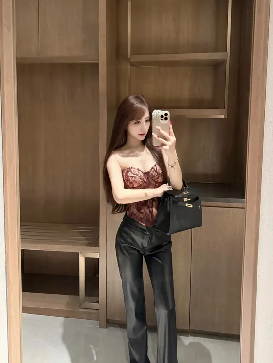 【酒心魅力】法式ins风复古性感辣妹蕾丝抹胸毛毛外套女配显瘦皮裤