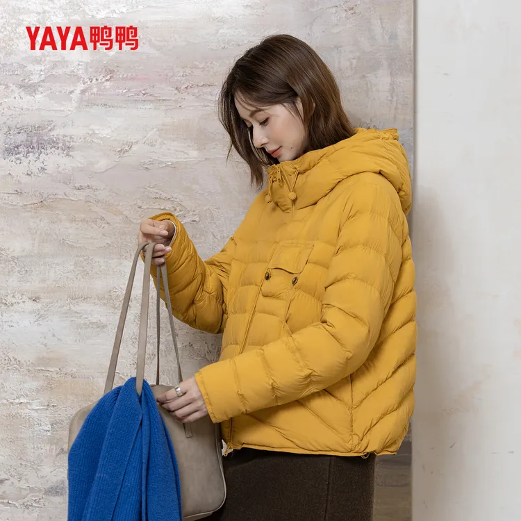 YAYA/鸭鸭羽绒服2025新款正品女款新国标90绒排骨保暖时尚外套