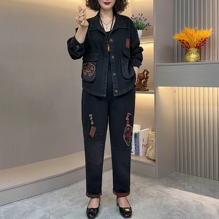 2025年开春新款水洗软牛仔套装刺绣宽松显瘦遮肉两件套妈妈装8812