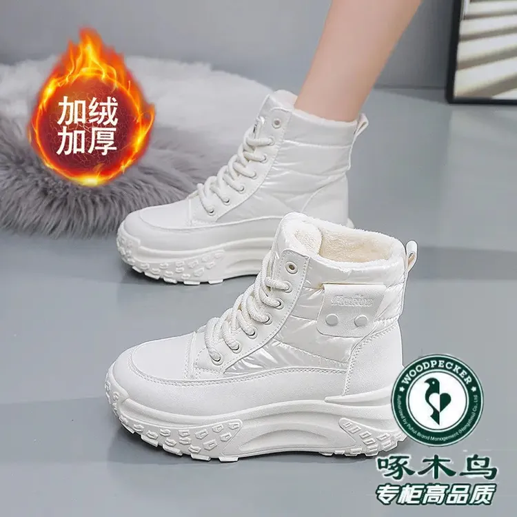 啄木鸟保暖加绒雪地靴女2024冬季防水防滑东北大棉鞋短新款爆款