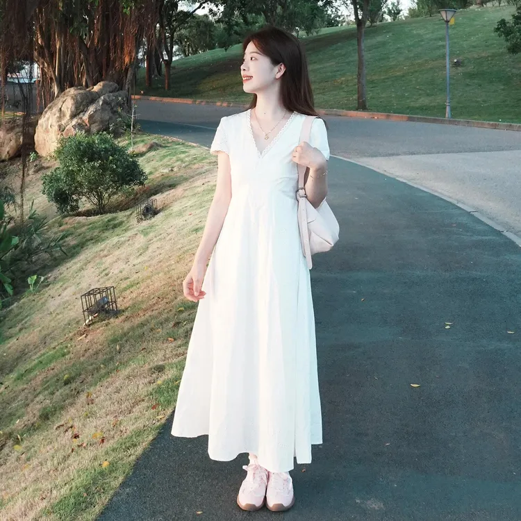 【现货+运贴5米】白色连衣裙子女夏季2025新款漂亮绝美长裙3796