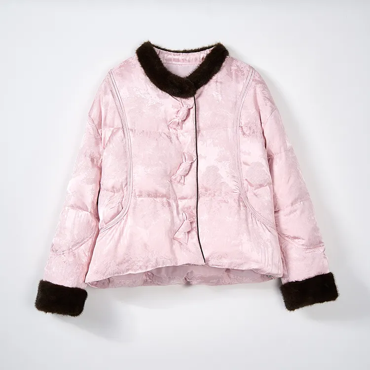 JW/静稳潮流新品时尚休闲女款减龄白鸭绒羽绒服5552832