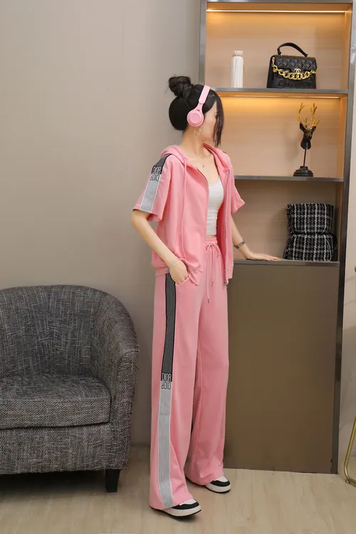 潮牌休闲运动套装拉链开衫女短袖帽衫长裤跑步出游两件套