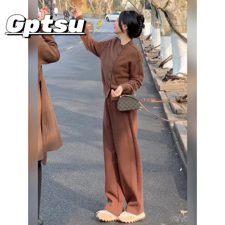 GPTSu2025年新款简约设计感开衫毛衣直筒休闲裤炸街咖啡色女套装