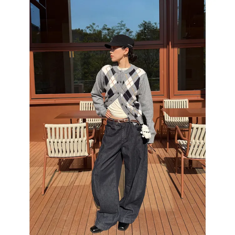 Seyora【米兰灰调】绵羊毛圆领长袖针织开衫短款格纹毛衣M39821SY54