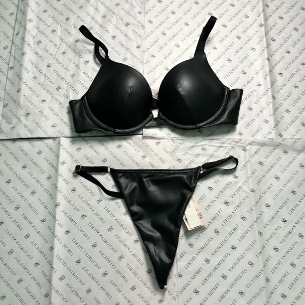 维秘黑色仿皮全罩杯聚拢+S内裤大码