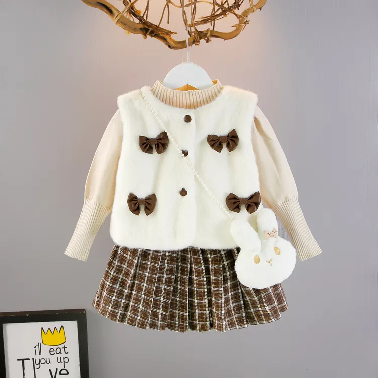 女童秋冬加绒连衣裙2025新款洋气三件套装宝宝保暖马甲毛衣半身裙