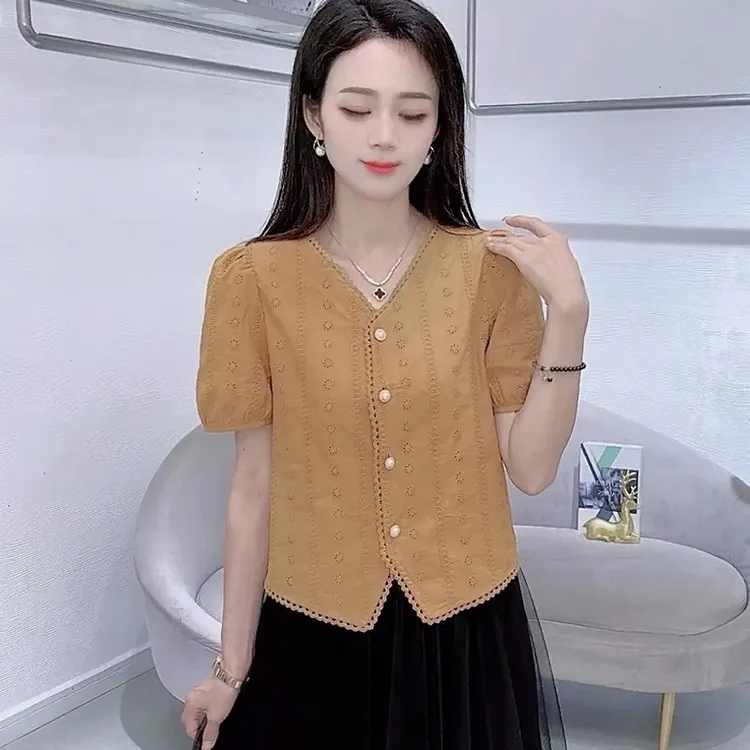 时尚衬衫女2025夏季新款洋气显瘦设计感镂空泡泡袖百搭短袖上衣潮