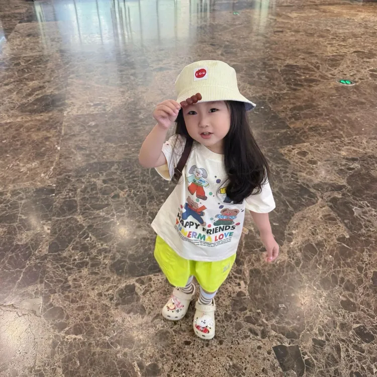 小思家女童2025夏季休闲韩版百搭卡通印花上衣宽松五分阔腿裤套装